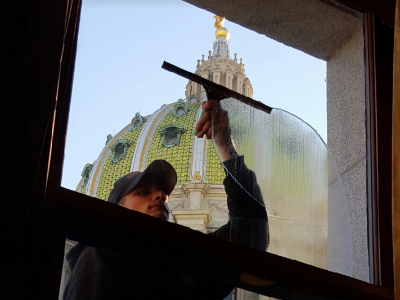 Window Cleaning at the Harrisburg Capitol Building